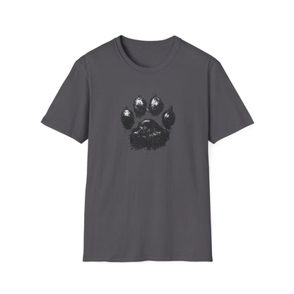 Labrador Paw Print T-Shirt – Minimal Dog Lover Design