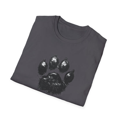 Labrador Paw Print T-Shirt – Minimal Dog Lover Design